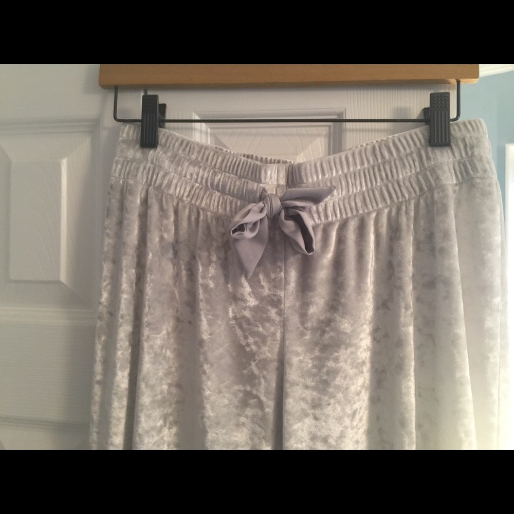 Victoria’s Secret pajama bottom